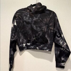 SWS Active - perfect crop hooded sweatshirt.  Hoodie. Size medium. NWOT.  Black